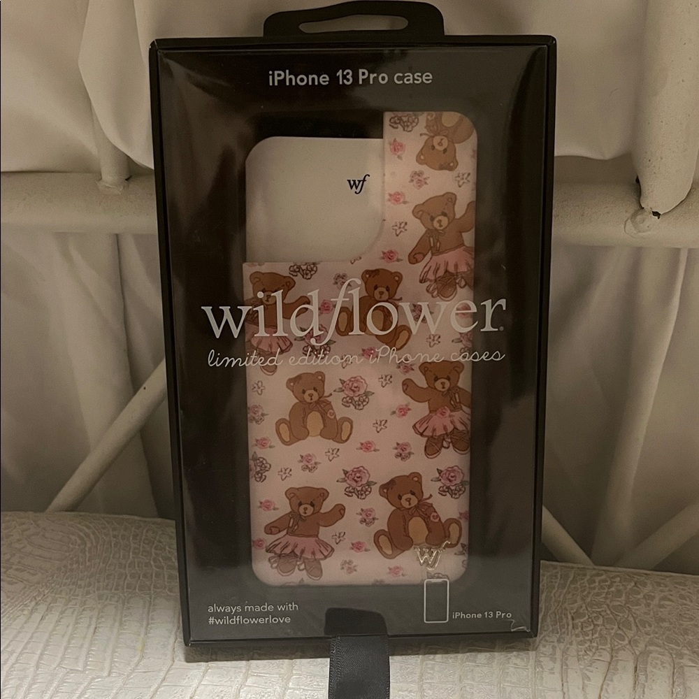 Wildflowers iPhone 13 Pro Case - Adorable Teddy Bear Pattern